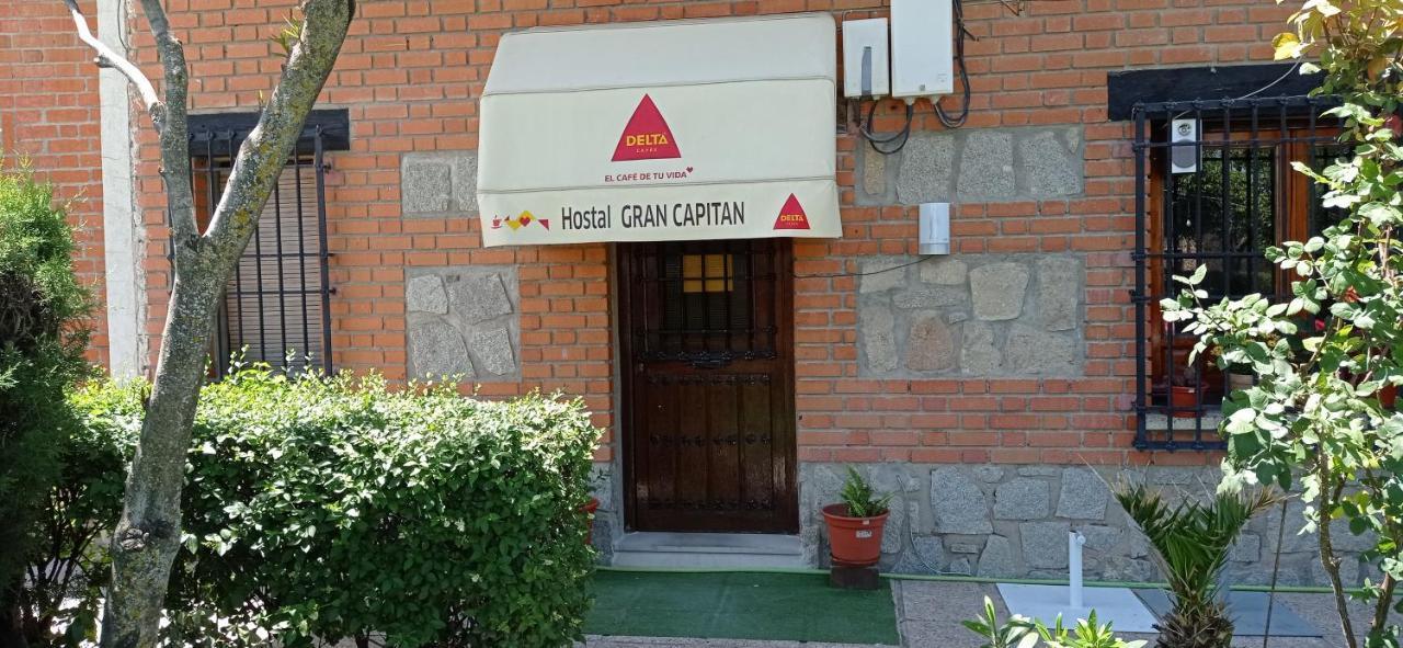 Hostal Gran Capitan Bargas Экстерьер фото